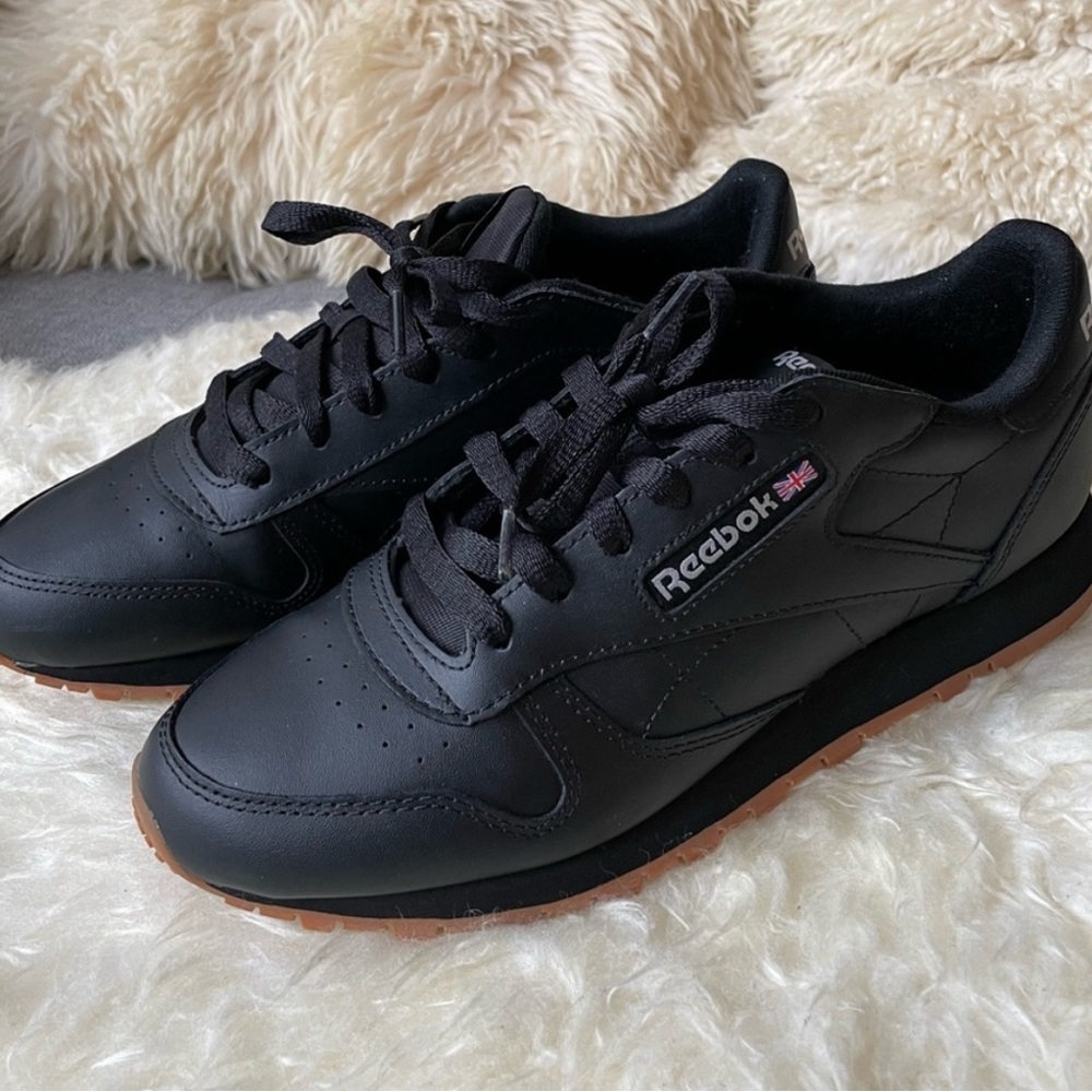 Reebok Classic Leather Sneakers All Black with Gum Sole